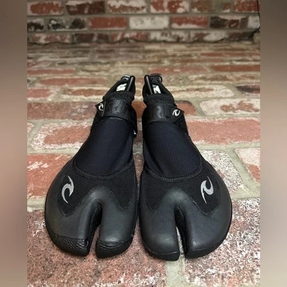 NEW Reefer Boot Ultimate Foot Protection 1.5mm Split Toe Water Shoes Size 9